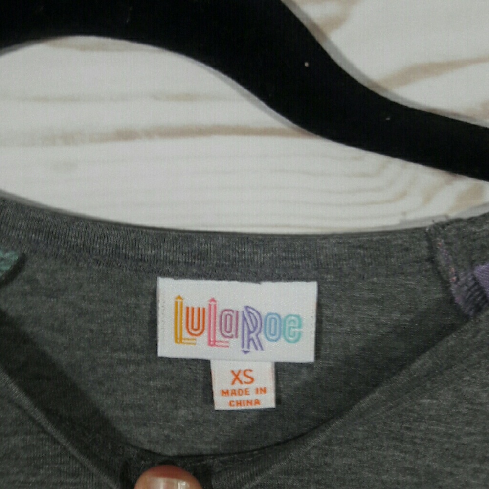 NWT M Lularoe Randy Raglan Tee - Picture 4 of 4