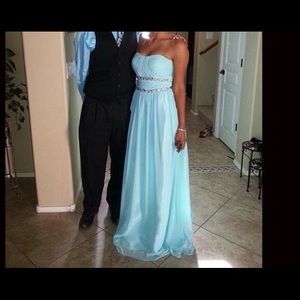 Selling my prom dress