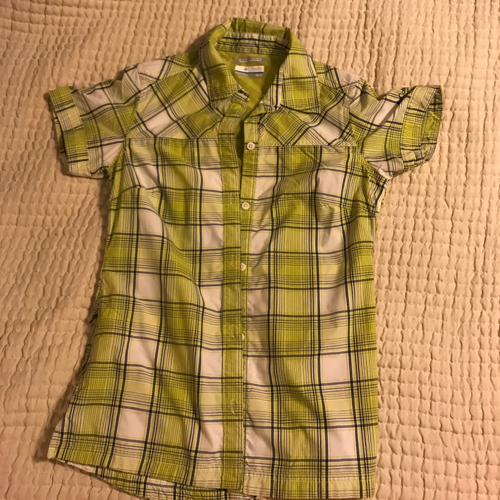 Women's Columbia shirt