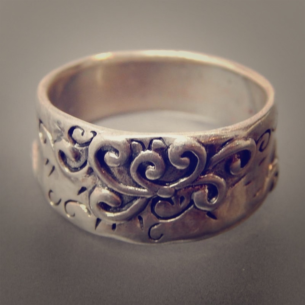 Silpada Scroll Ring
