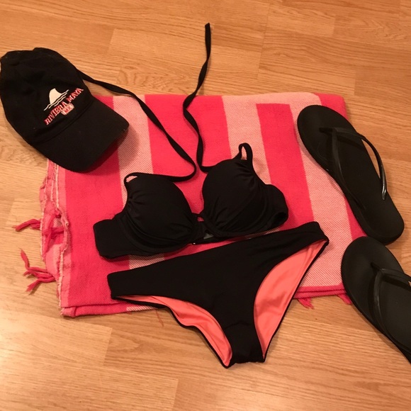 Victoria's Secret Other - VICTORIA SECRET💕 black keyhole bikini top