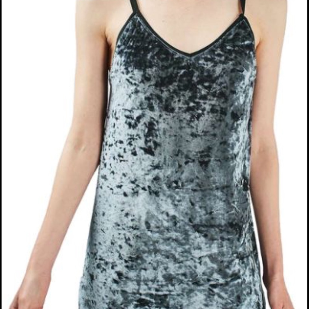 NWT! Topshop Crushed Velvet Dress. Price is firm. - Picture 3 of 8