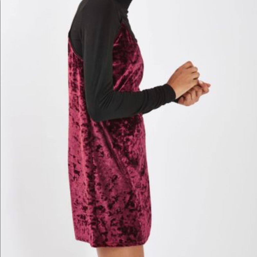 NWT! Topshop Crushed Velvet Dress. Price is firm. - Picture 4 of 8