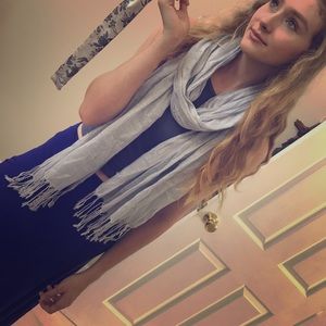 BEAUTIFUL SPARKLY PERIWINKLE SCARF!