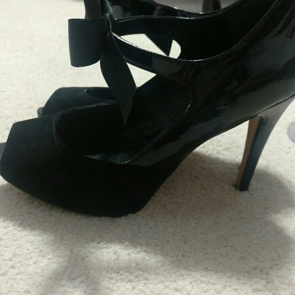 White House Black Market High Heels - Picture 2 of 4