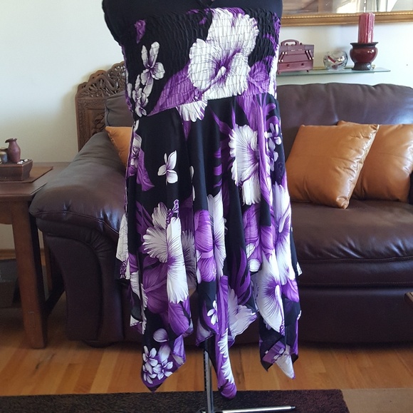 Sundress..Hawaiian - Picture 3 of 4