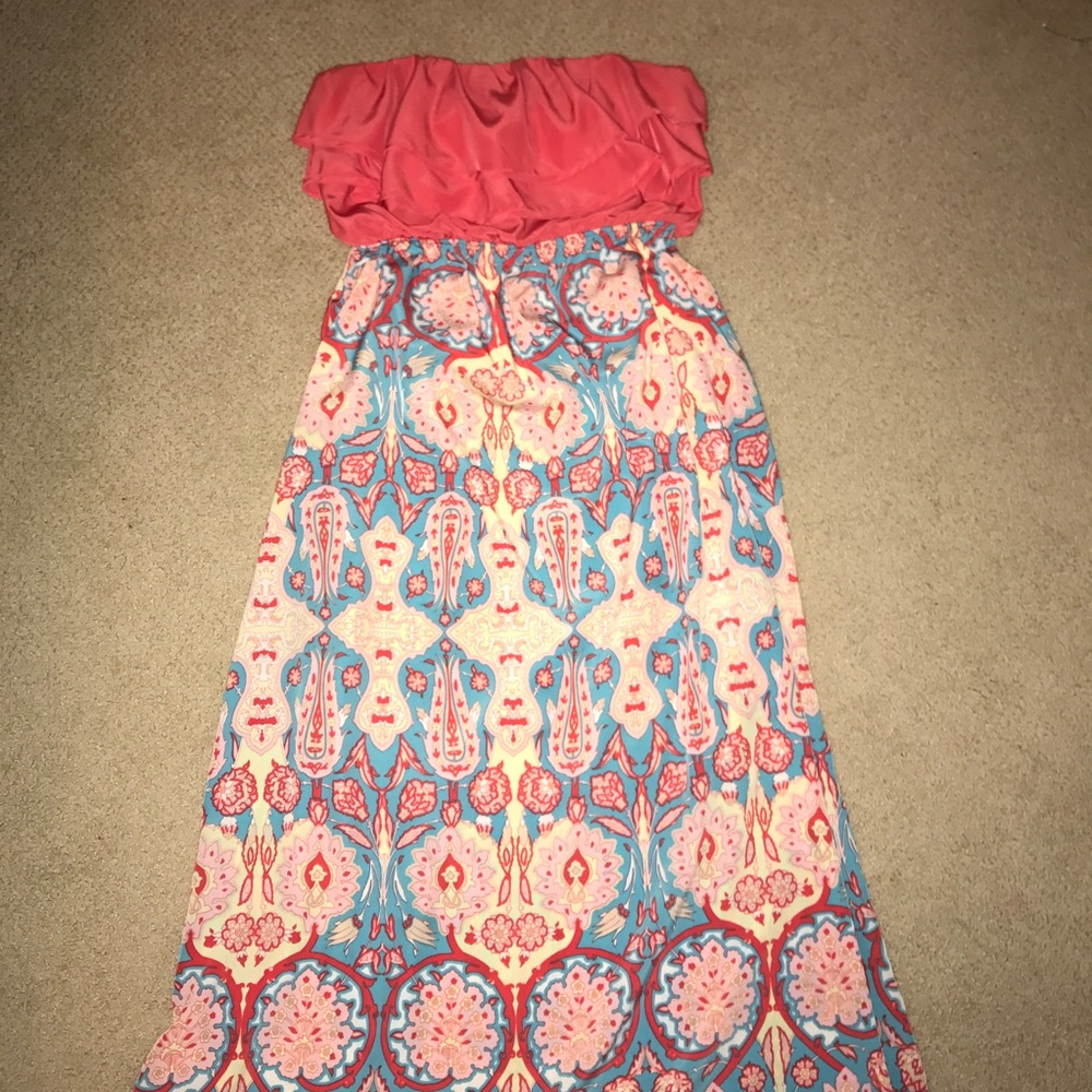 Coral ruffle maxi dress, great condition!