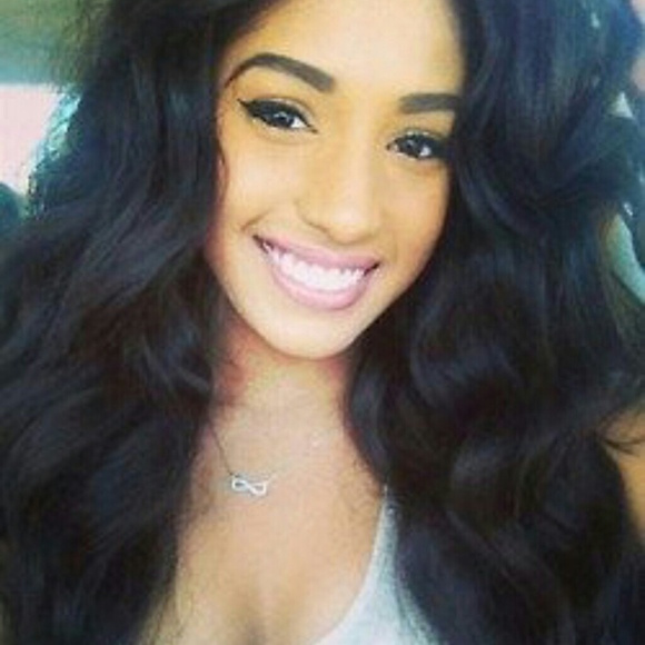 Bodywave Beauty Lacefront Wig 24-26 inches!!