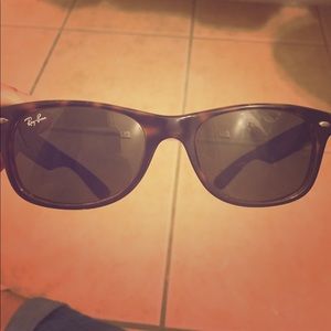 Rayban Tortoise Shell Wayfarer Sunglasses