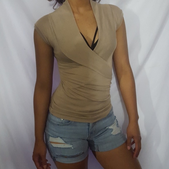 Top - Picture 1 of 2