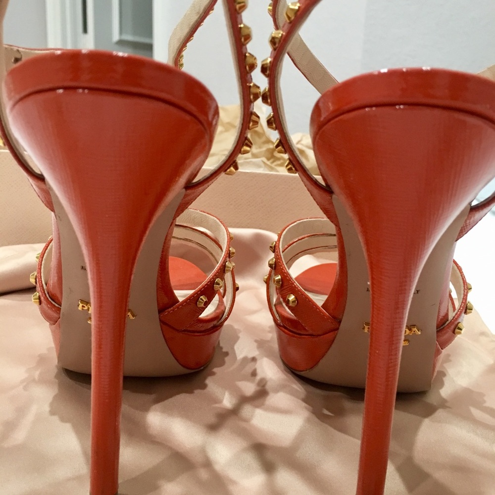 Prada heels orange with gold studs. Size 40 - Picture 3 of 8