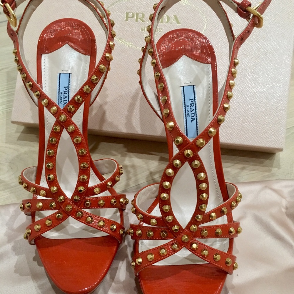 Prada heels orange with gold studs. Size 40 - Picture 6 of 8
