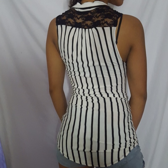 Black and white top - Picture 2 of 2