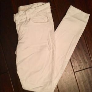 AE white jeggings