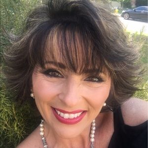 Meet your Posher, Shelly