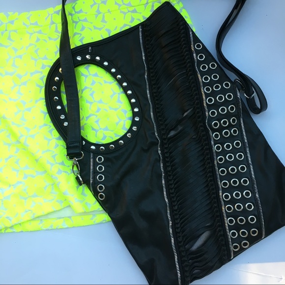 Nicole Lee Black Leather 2 fold cross body 💼 - Picture 1 of 8
