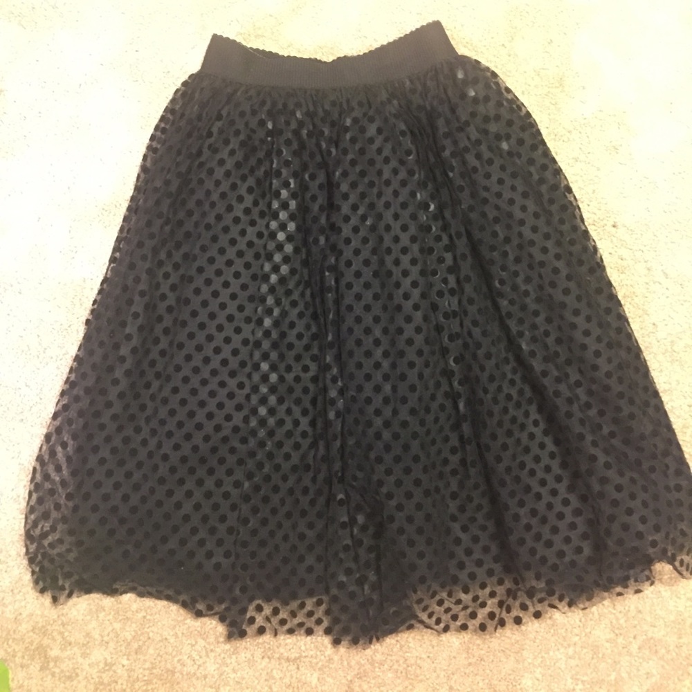 Mid length tulle skirt