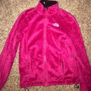 hot pink north face jacket!