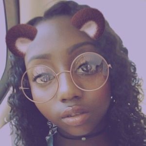 Meet your Posher, Kay