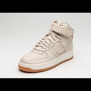 Womens Air Force 1 Hi-prm size 8.5 oatmeal gator