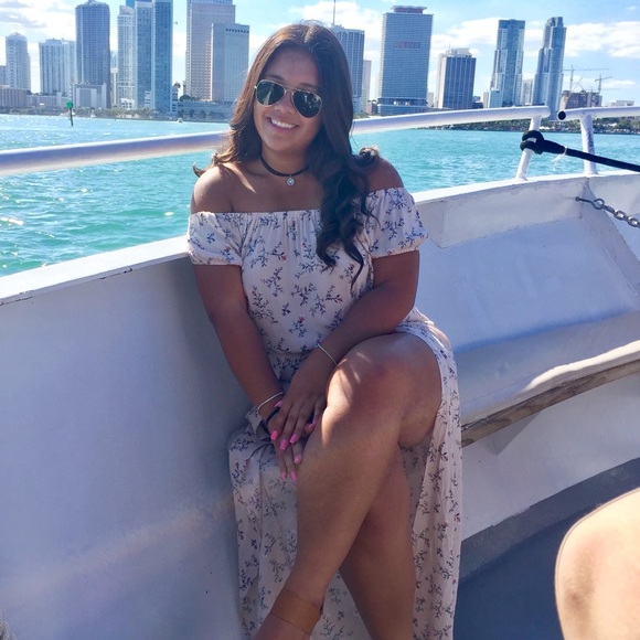 Meet your posher: Maralin - Picture 6 of 6