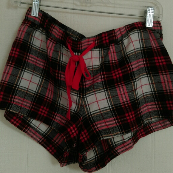 Forever 21 Other - Cozy plaid boxer shorts Forever 21 Other - Cozy plaid boxer shorts