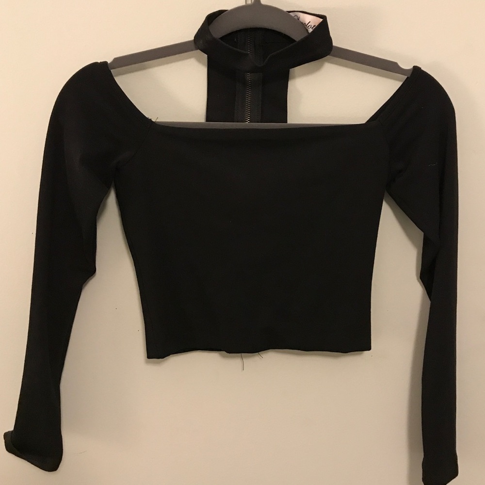 Off the Shoulder Black Croptop