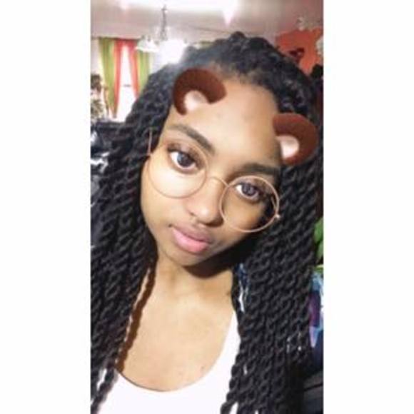 Meet your Posher, Luz - Picture 1 of 1