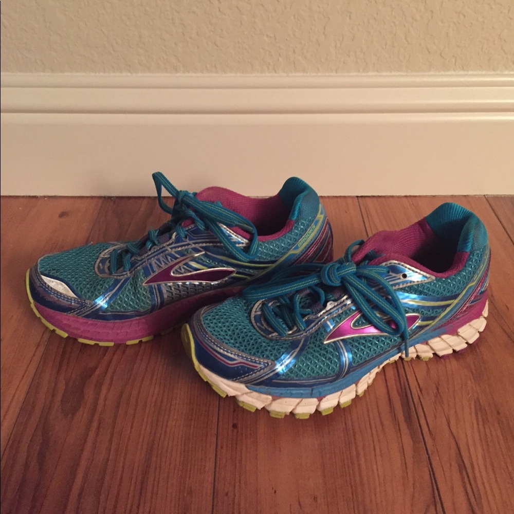 Brooks Adrenaline GTS
