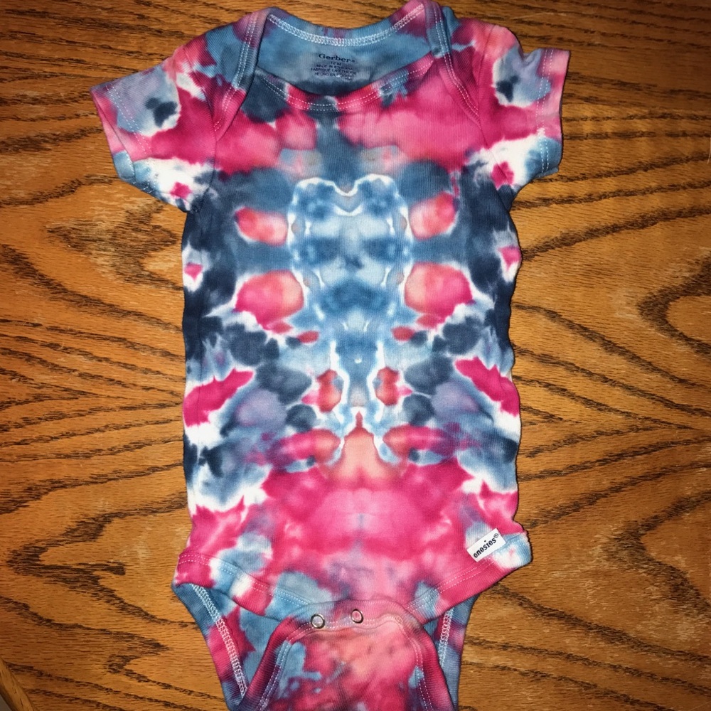 HANDMADE Tie Dye baby Gerber onesie