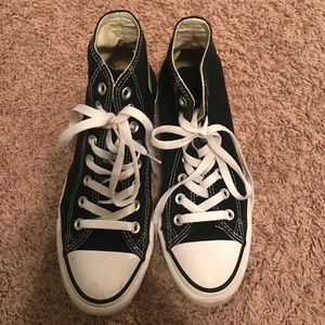 Black Converse: Size 9