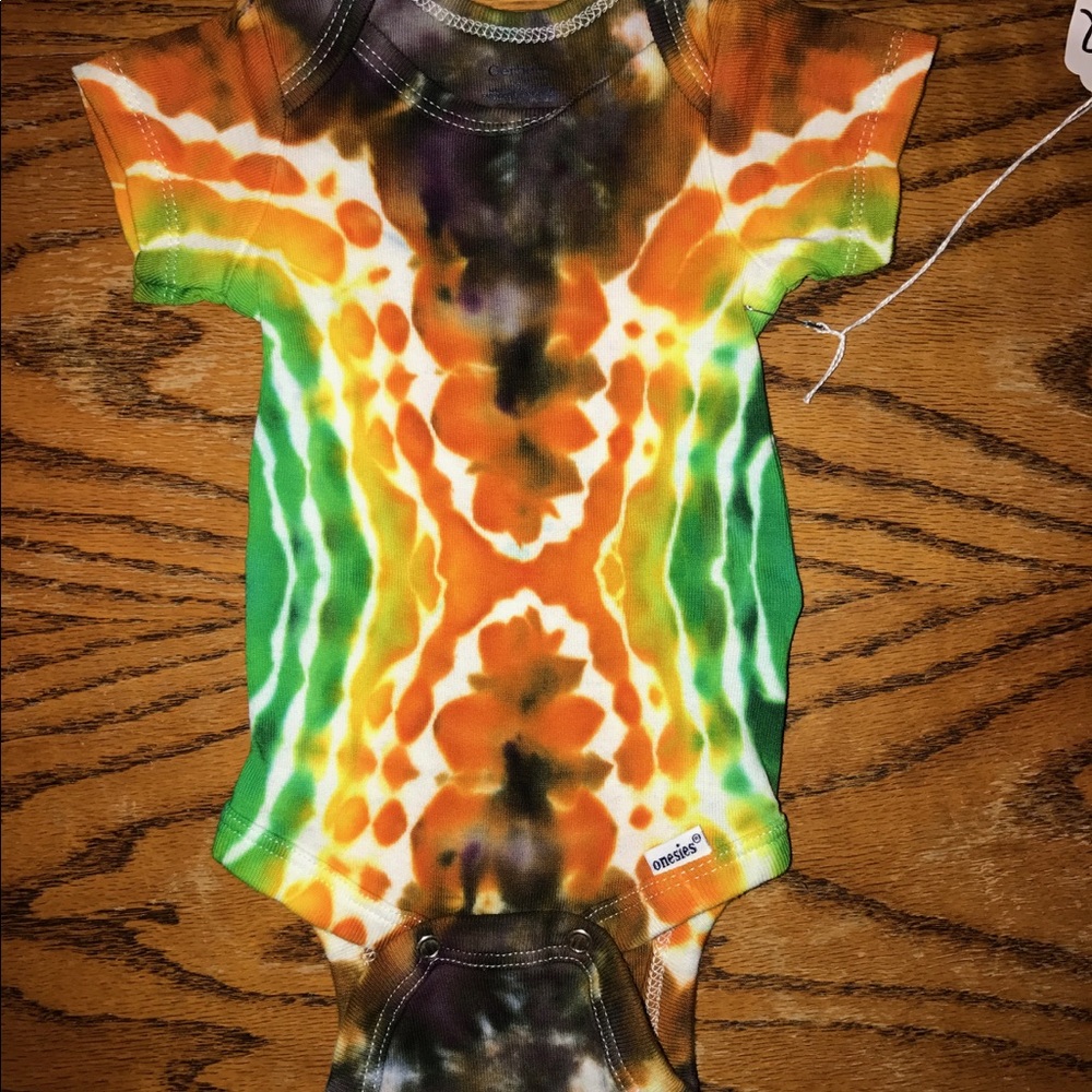 HANDMADE Tie Dye Baby Gerber Onesie