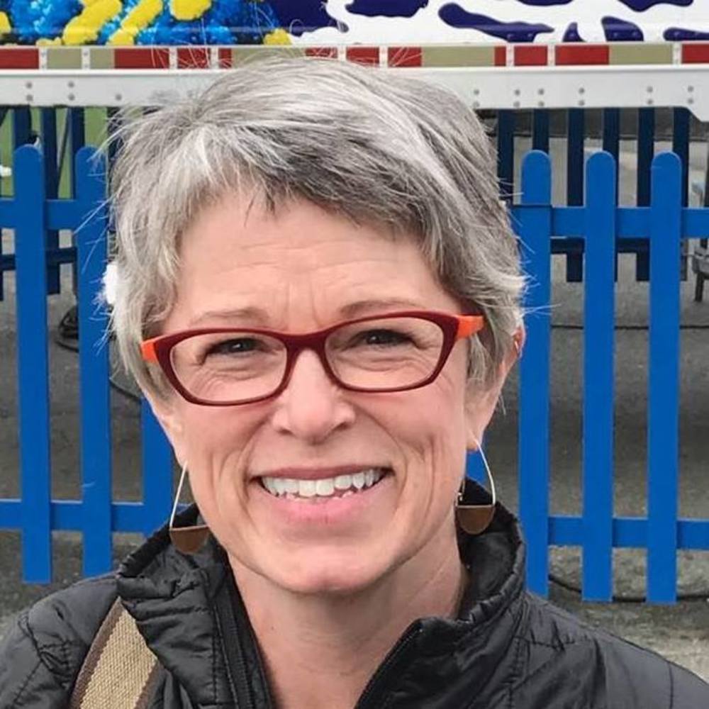 Meet your Posher, Laura