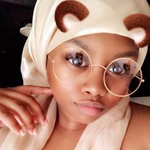 Meet your Posher, La