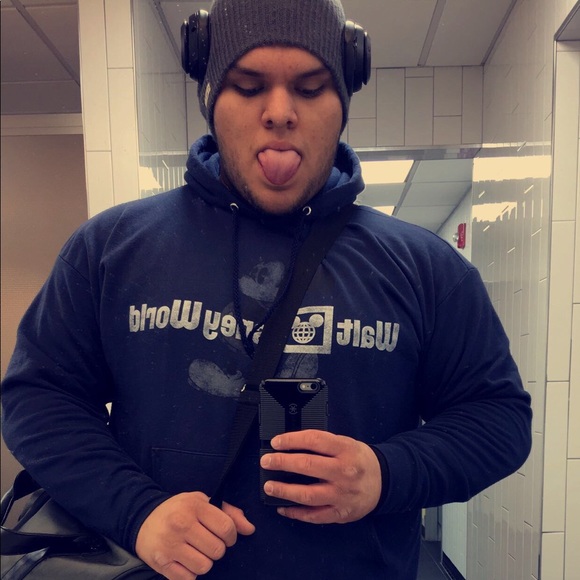 Meet your Posher, Jonathan - Picture 1 of 1