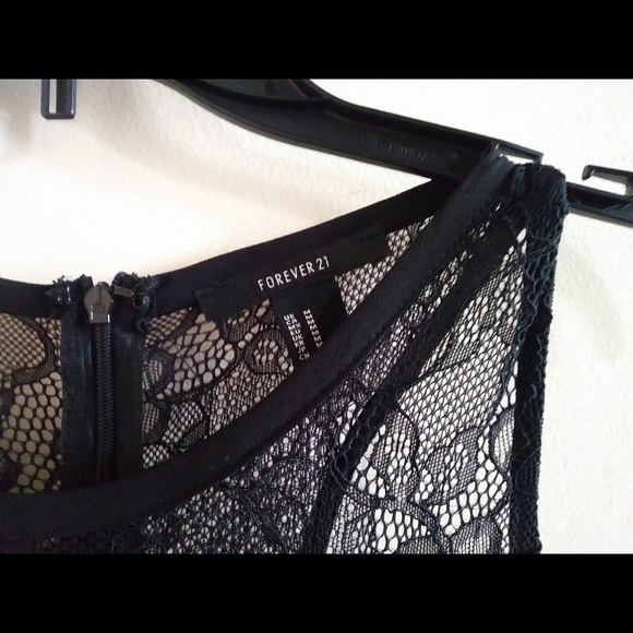 Forever 21 black lacey dress - Picture 3 of 3