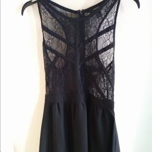 Forever 21 black lacey dress