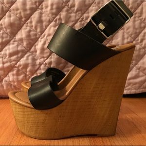 Steve Madden Baasil Black Leather Wedges