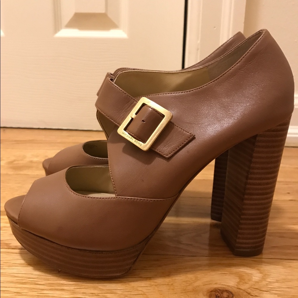 Michael Kors Brown Heels Sz 9