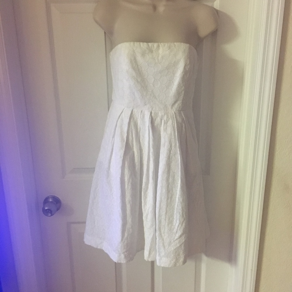 Gap white lace strapless dress