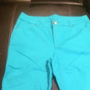 NWOT Teal Capris
