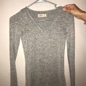 Heather grey long sleeve shirt