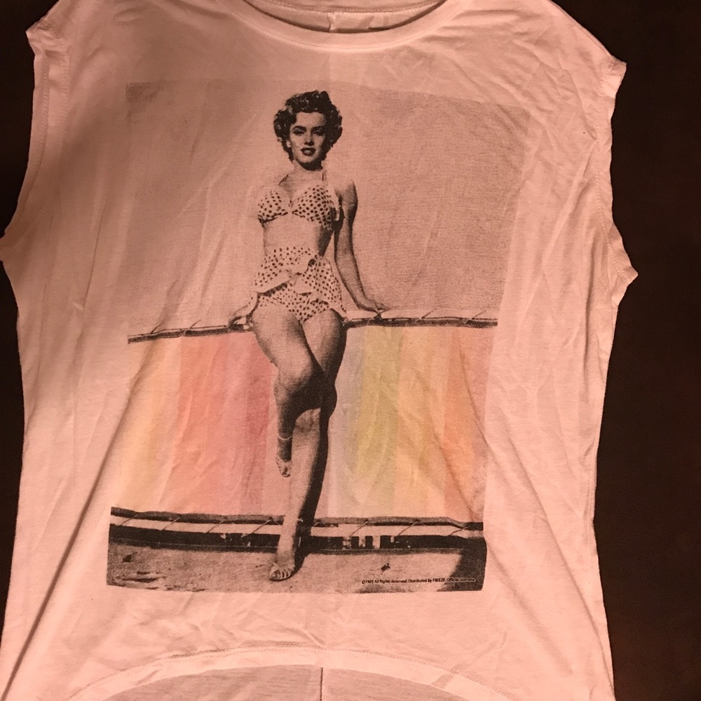 Marilyn Monroe top