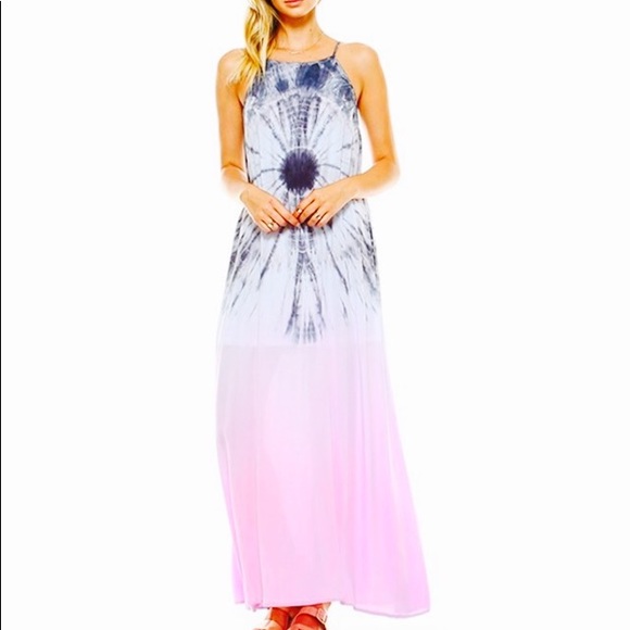 MAXI DRESS 🌸 - Picture 2 of 2