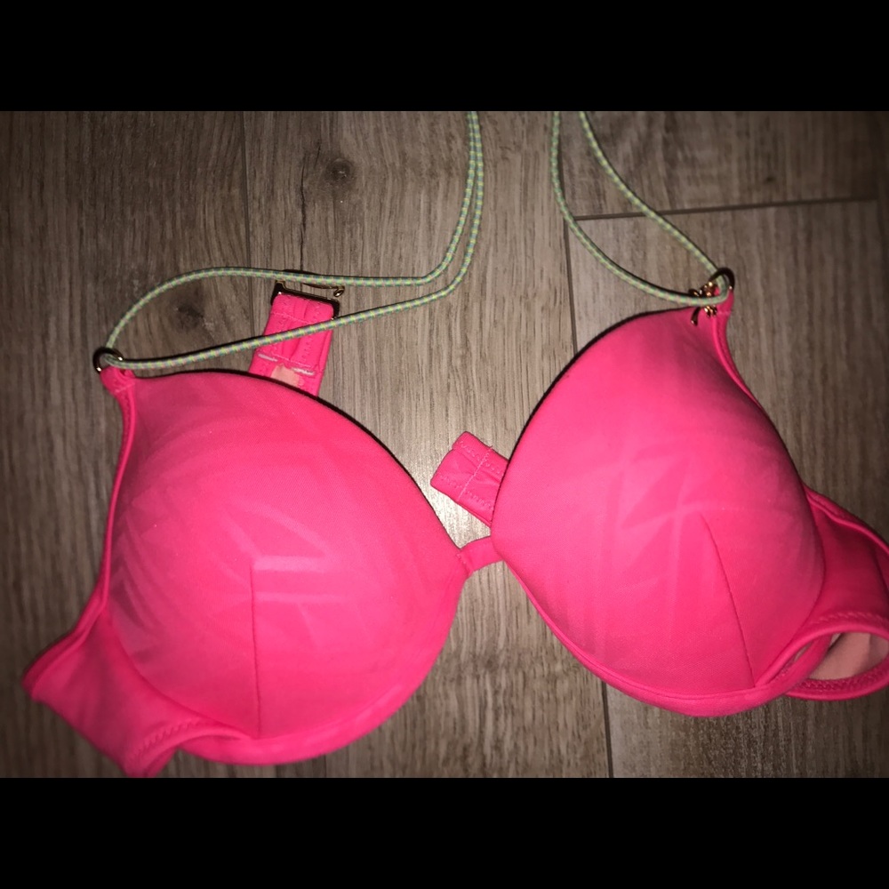 Push-up bikini top