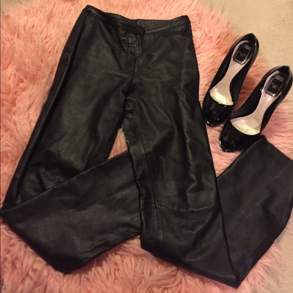 Express leather pants size 1/2 HOT!! ❤️