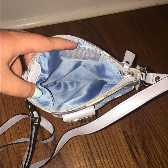 blue Coach crossbody purse - Picture 2 of 3