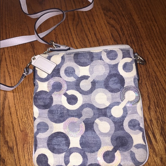 blue Coach crossbody purse - Picture 3 of 3