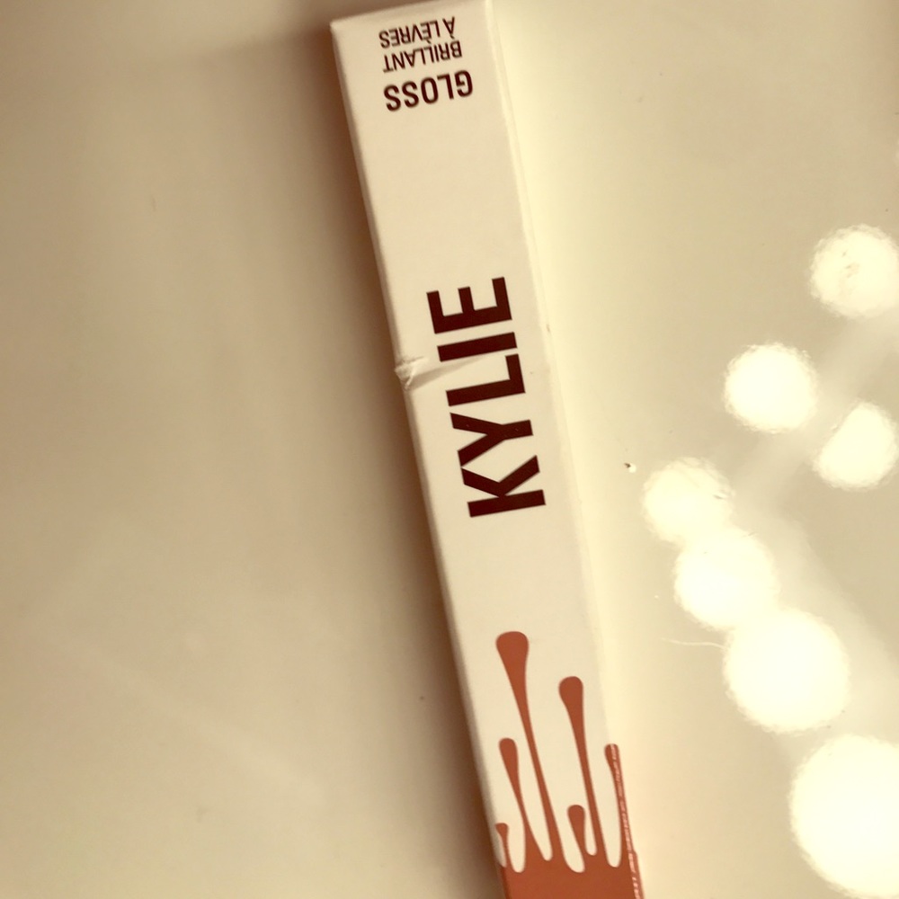 Kylie lip gloss