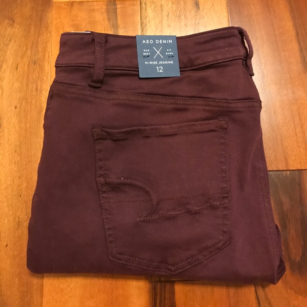 Burgundy Size 12 American Eagle High-Rise Jegging
